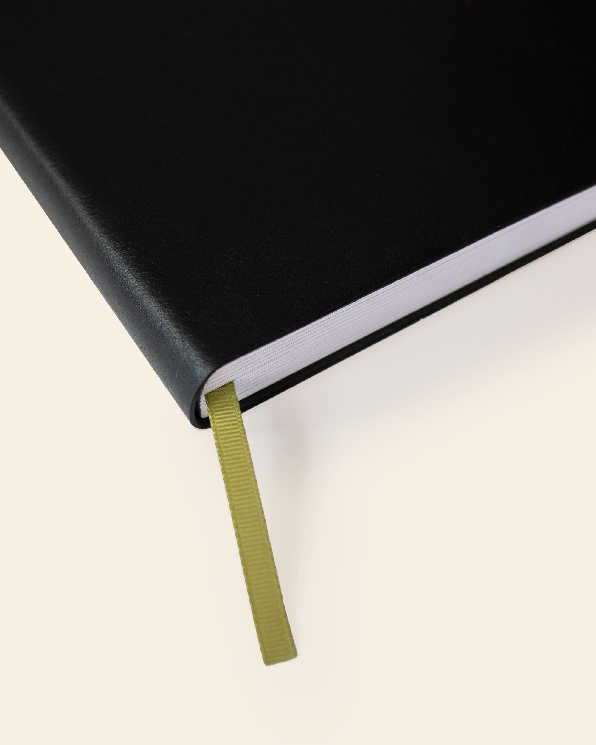 The Full Planner 2026 – Black Minimalist